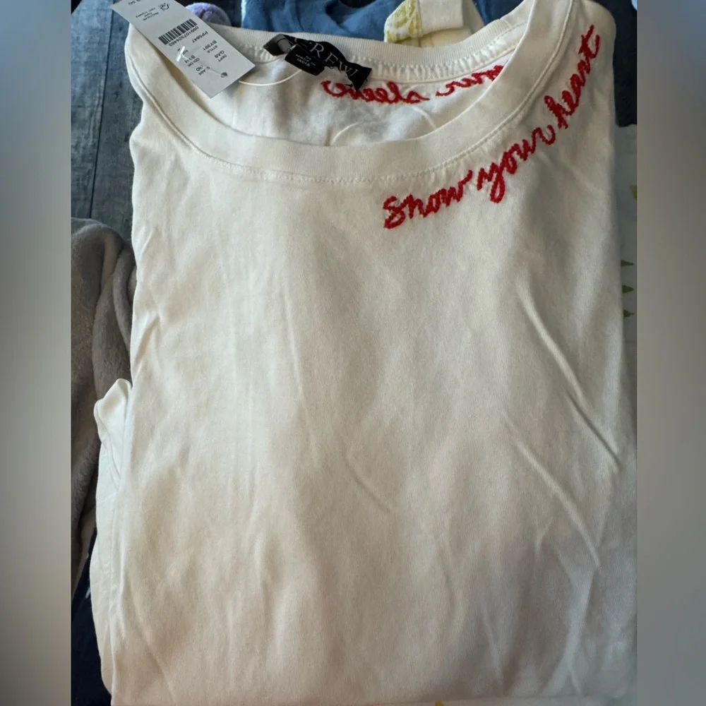 NWT J. CREW ‘SHOW YOUR HEART ON YOUR SLEEVE’ EMBROIDERED TEE. ❤️RARE❤️ - Picture 5 of 8